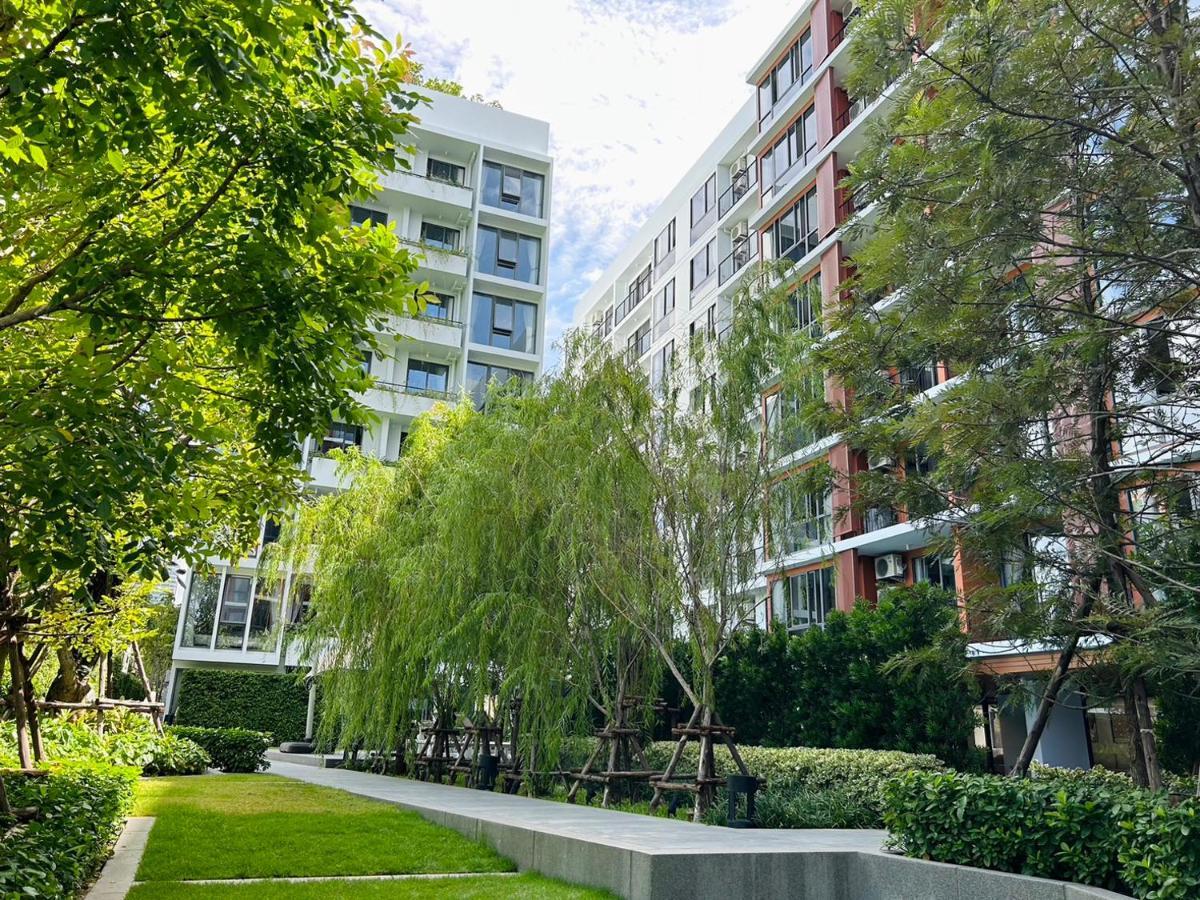 Tierra Residences Bangkok Exteriör bild
