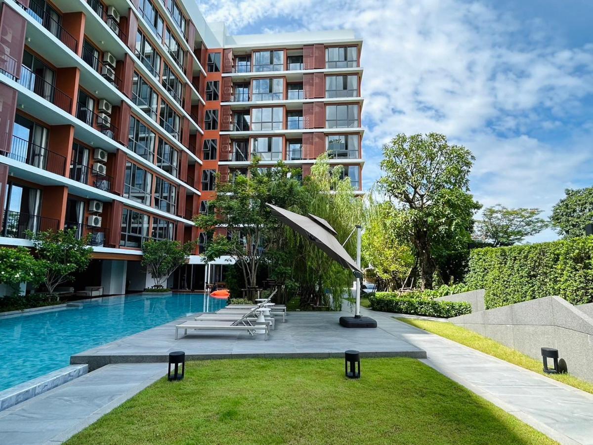 Tierra Residences Bangkok Exteriör bild