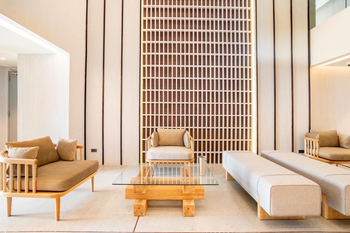 Tierra Residences Bangkok Exteriör bild