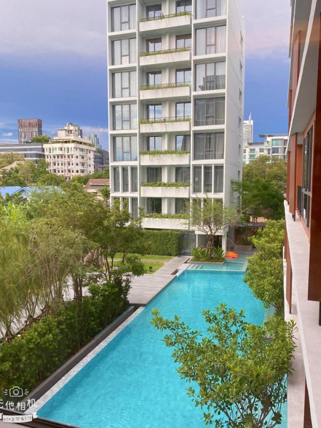 Tierra Residences Bangkok Exteriör bild